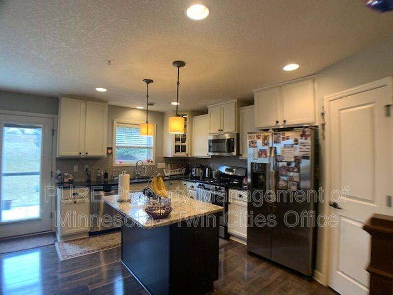 Townhouse for rent at 3467 Chestnut Lane, Saint Paul, MN 55123