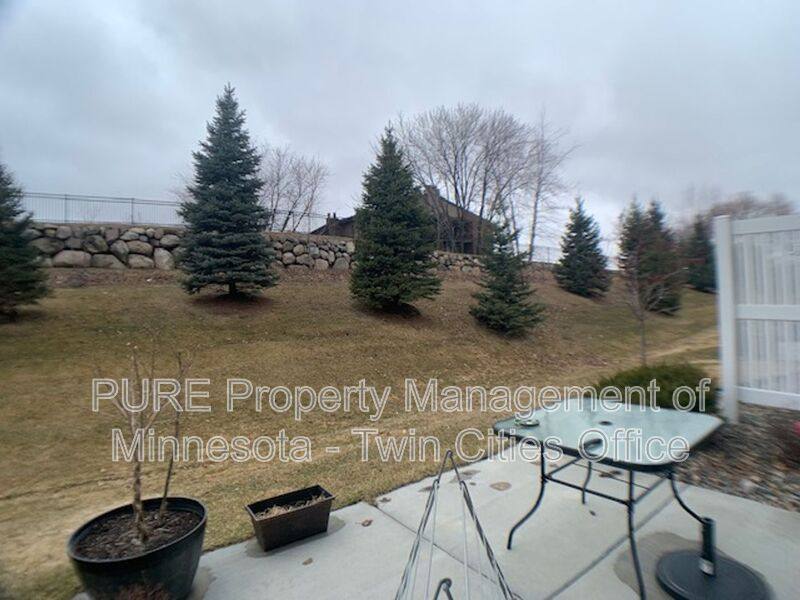 Townhouse for rent at 3467 Chestnut Lane, Saint Paul, MN 55123