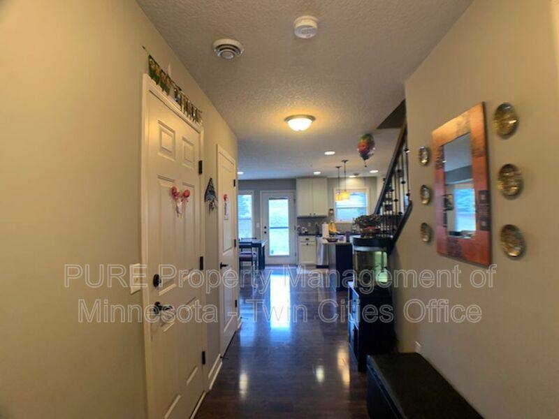 Townhouse for rent at 3467 Chestnut Lane, Saint Paul, MN 55123
