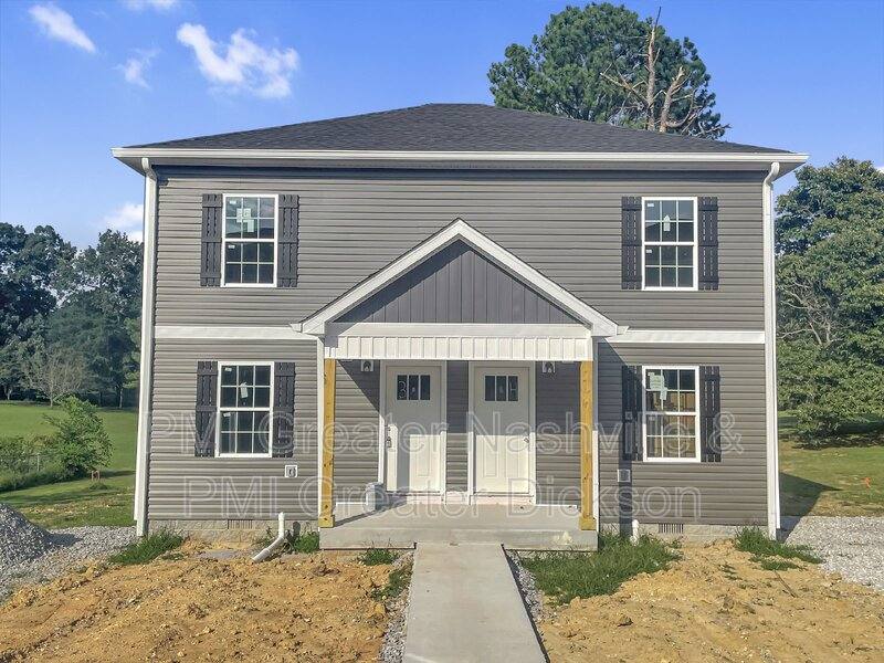 Townhouse for rent at 826 Old Charlotte Rd #3, White Bluff, TN 37187