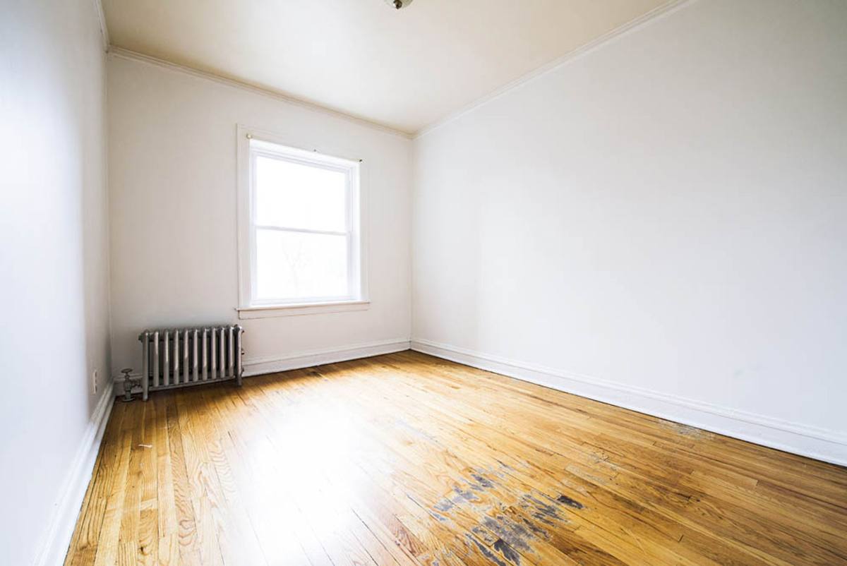 Apartment for rent at 1738 W 77th St, Chicago, IL 60620