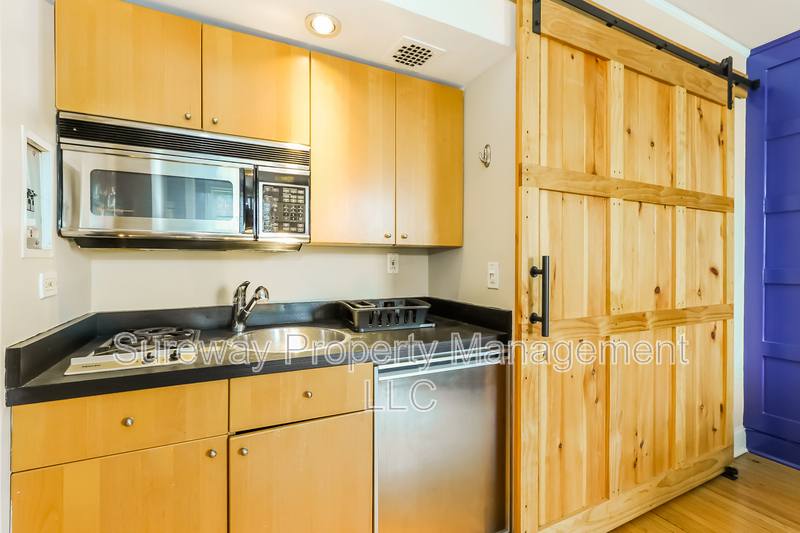 Apartment for rent at 44 Nassau St Palmer Square #H, Princeton, NJ 08542