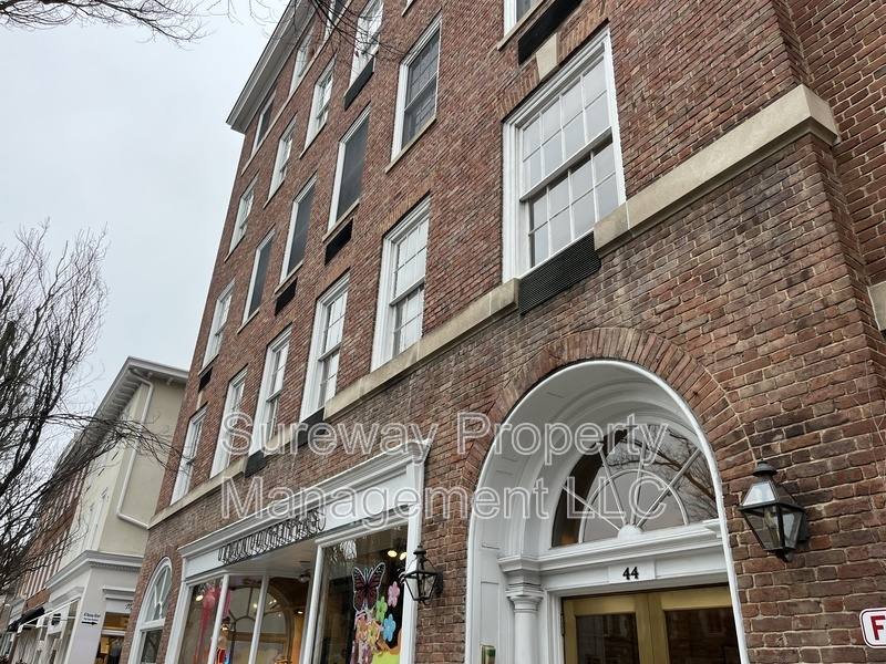 Apartment for rent at 44 Nassau St Palmer Square #H, Princeton, NJ 08542