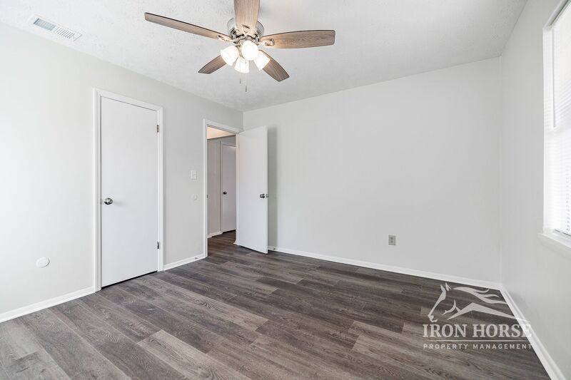 House for rent at 1172 White Oak Dr, Athens, GA 30606