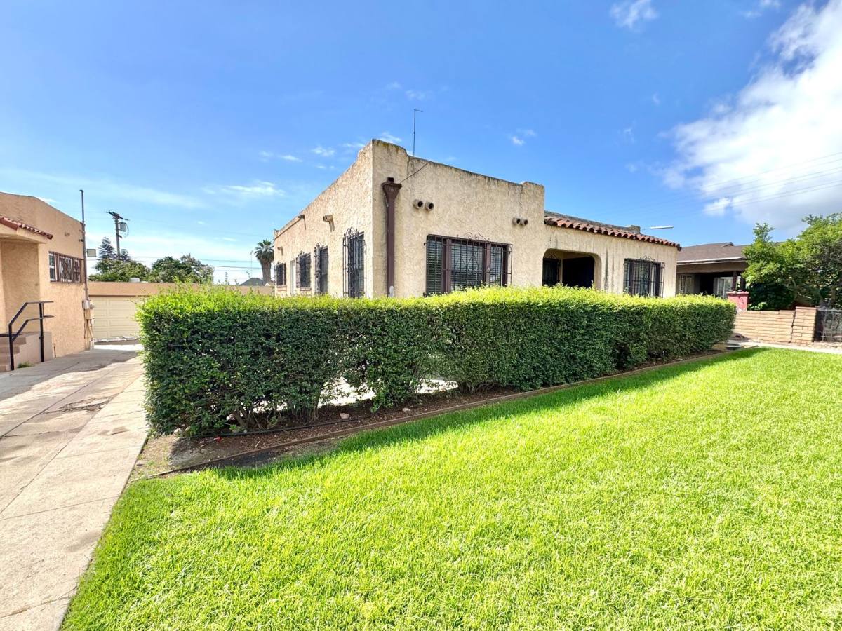 Apartment for rent at 3827-3829 1 2 National Ave, San Diego, CA 92113