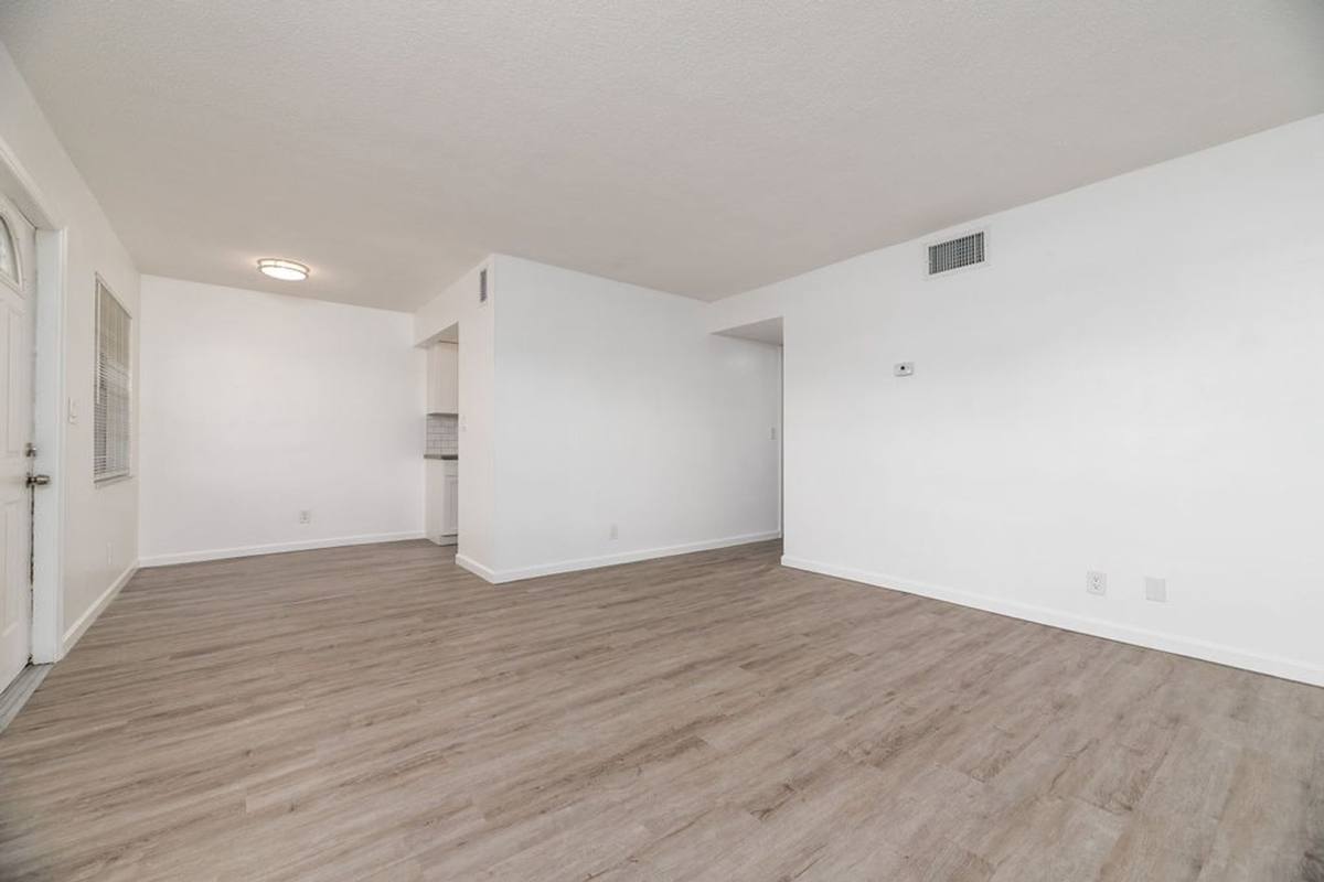 Apartment for rent at 1401 NE 17th Court, Fort Lauderdale, FL 33305