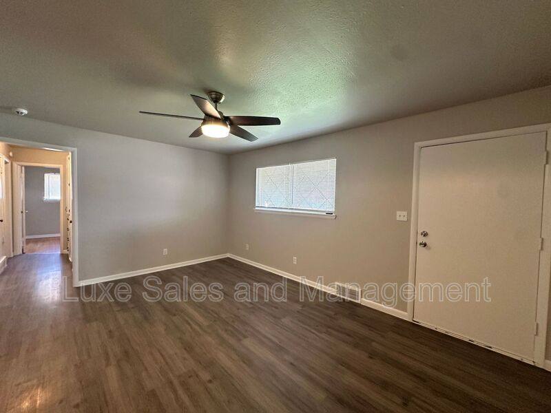 House for rent at 407 W Fairchild Dr, Oklahoma City, OK 73110