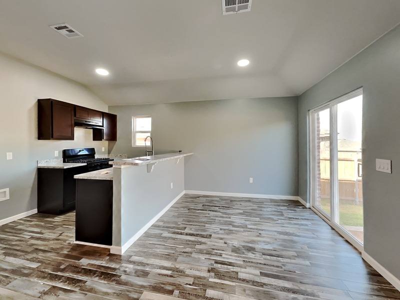 House for rent at 9924 Black Bear Trail, Yukon, OK 73099