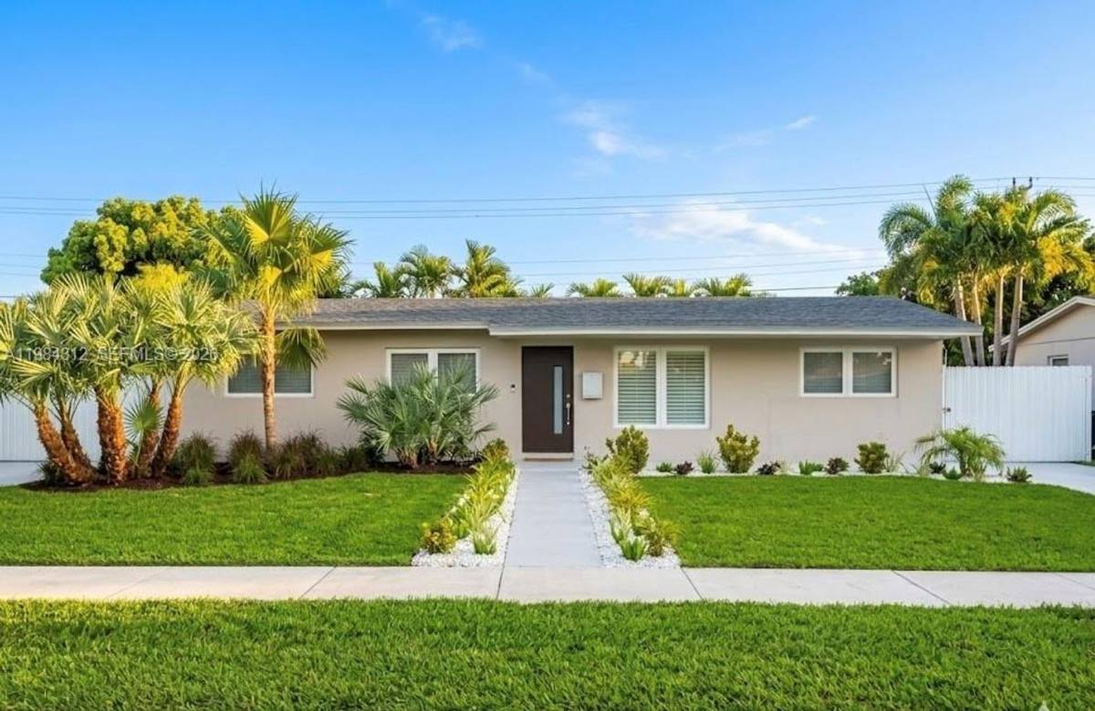 House for rent at 10330 SW 51st St, Miami, FL 33165