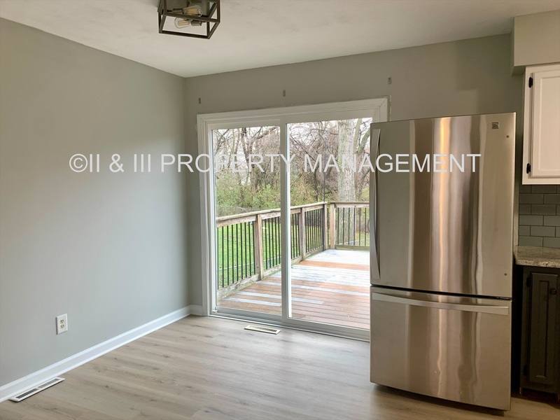 815 E Johnston St, Olathe, KS 66061 - House for Rent - Image 9