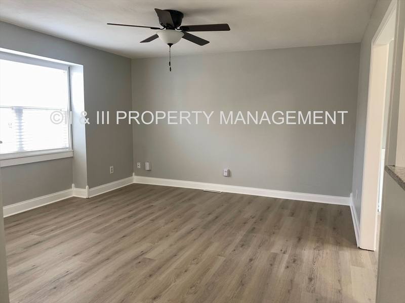 815 E Johnston St, Olathe, KS 66061 - House for Rent - Image 6