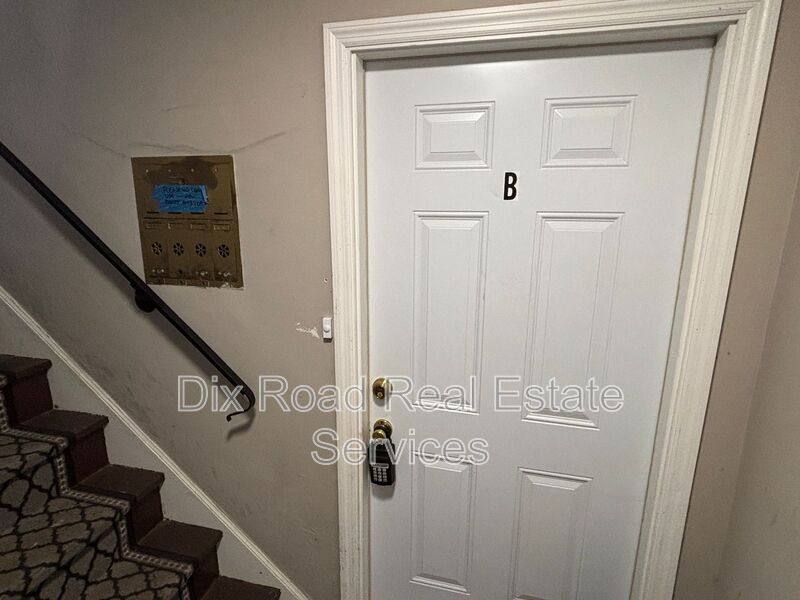 House for rent at 24 E St S #B, Hamilton, OH 45013