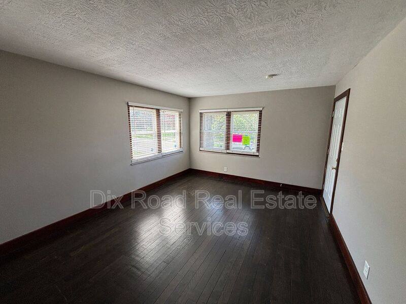 House for rent at 24 E St S #B, Hamilton, OH 45013