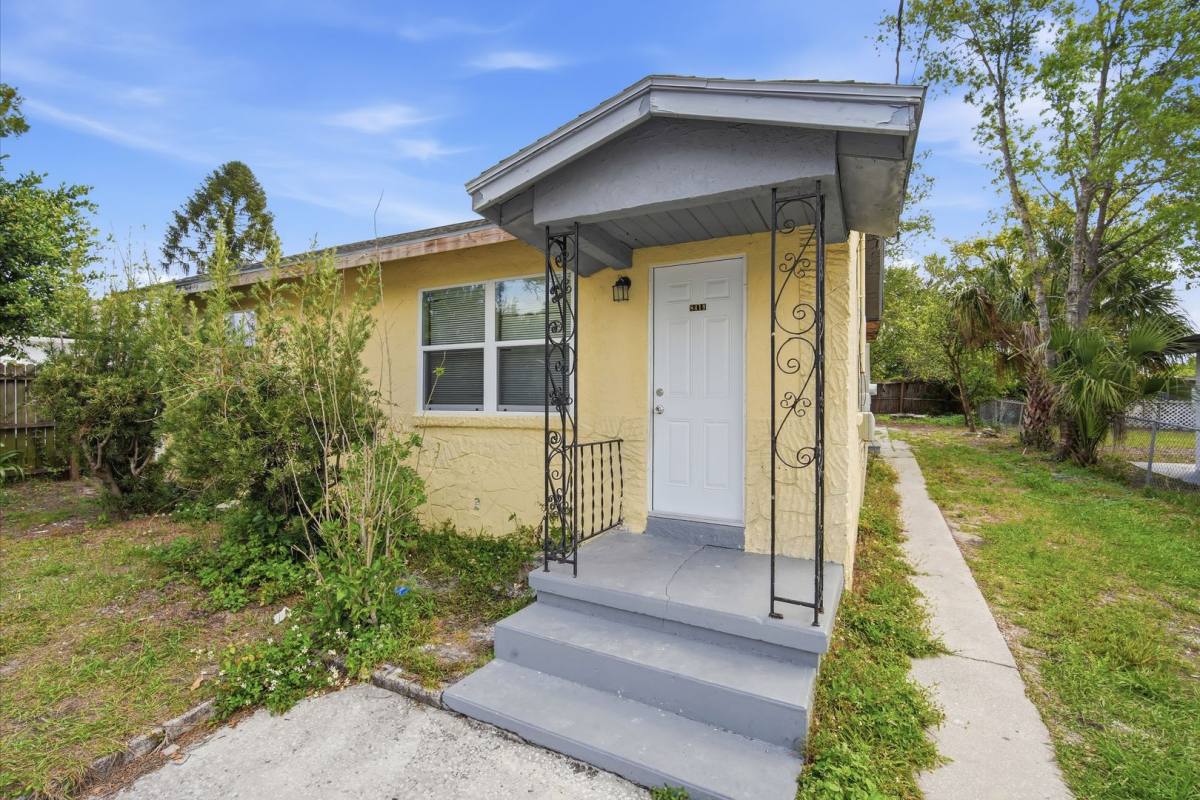 House for rent at 8419 N Semmes St, Tampa, FL 33604