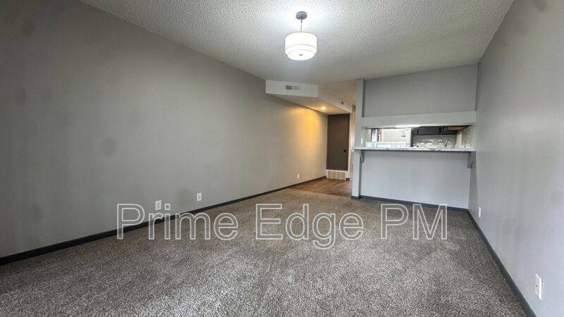 Apartment for rent at 1121 N 28th St #12, Lincoln, NE 68503