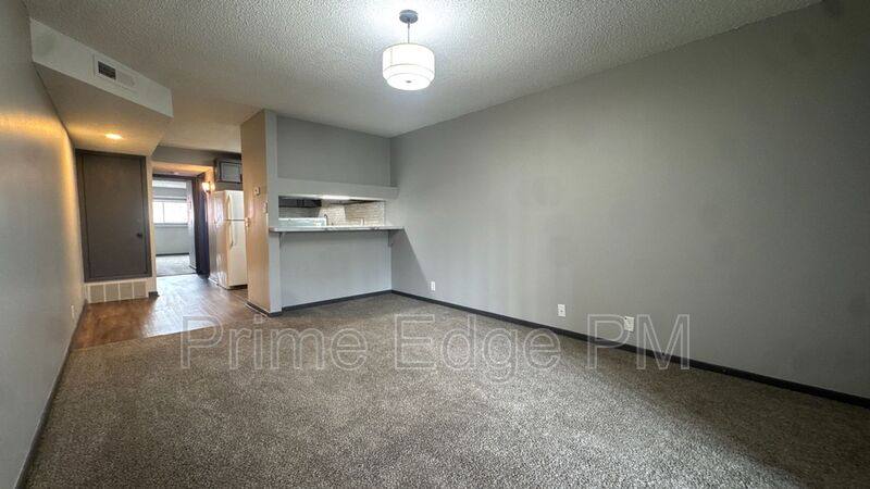 Apartment for rent at 1121 N 28th St #12, Lincoln, NE 68503