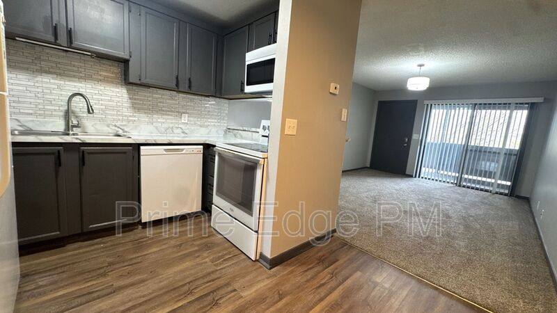 Apartment for rent at 1121 N 28th St #12, Lincoln, NE 68503