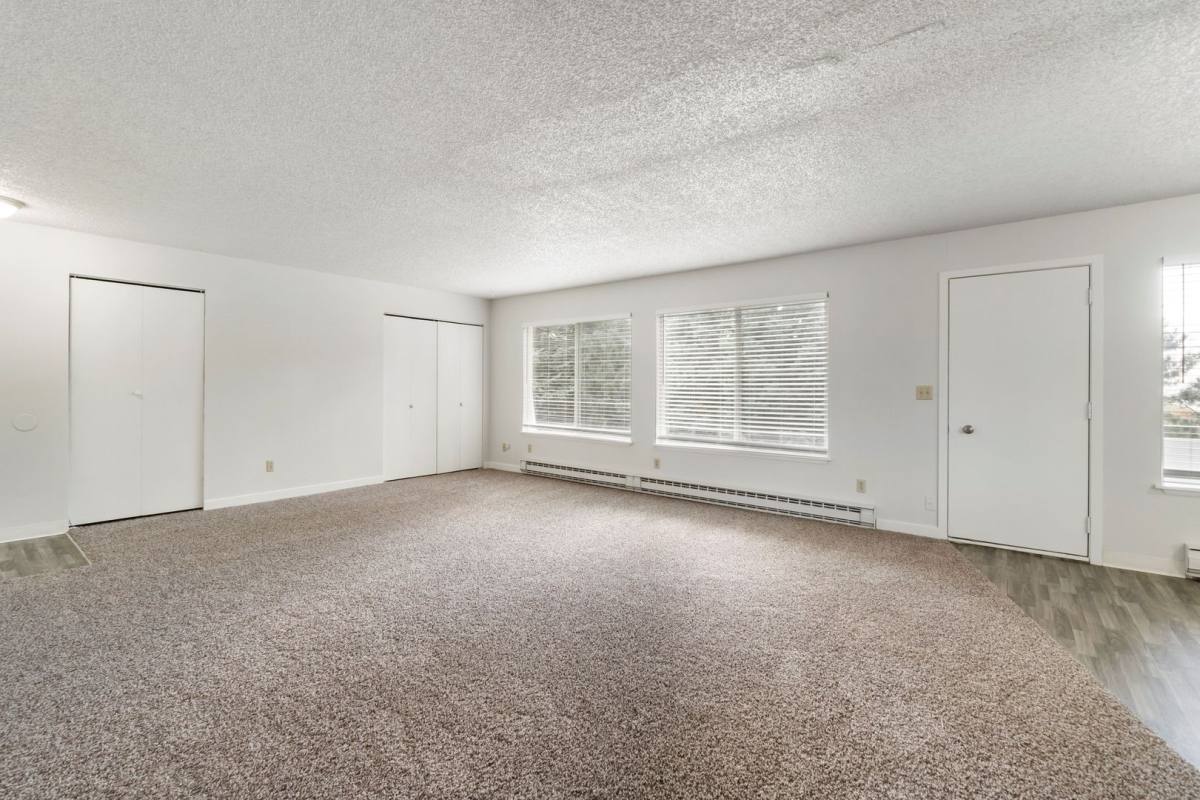 Apartment for rent at 1200 Eastmont Ave, East Wenatchee, WA 98802