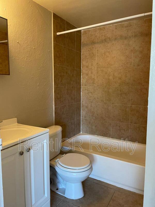 Apartment for rent at 1463 Drew St #B, Clearwater, FL 33755