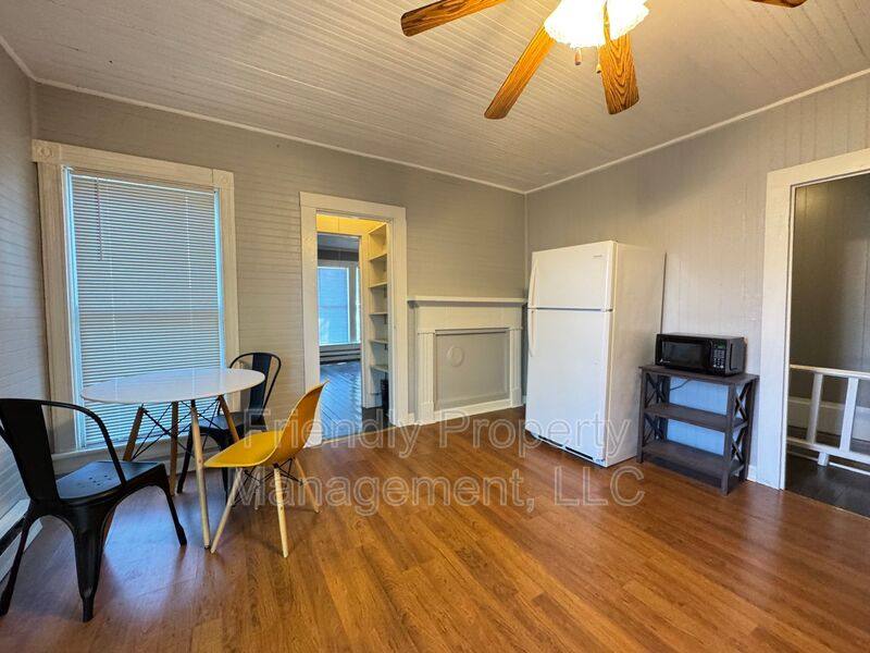 Apartment for rent at 706 Walker Ave #B, Greensboro, NC 27403