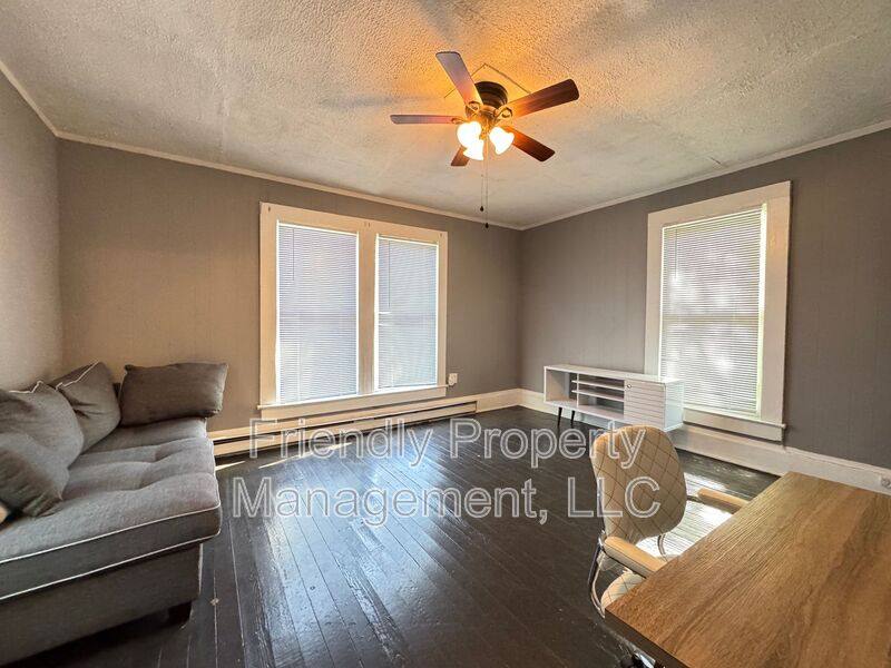 Apartment for rent at 706 Walker Ave #B, Greensboro, NC 27403