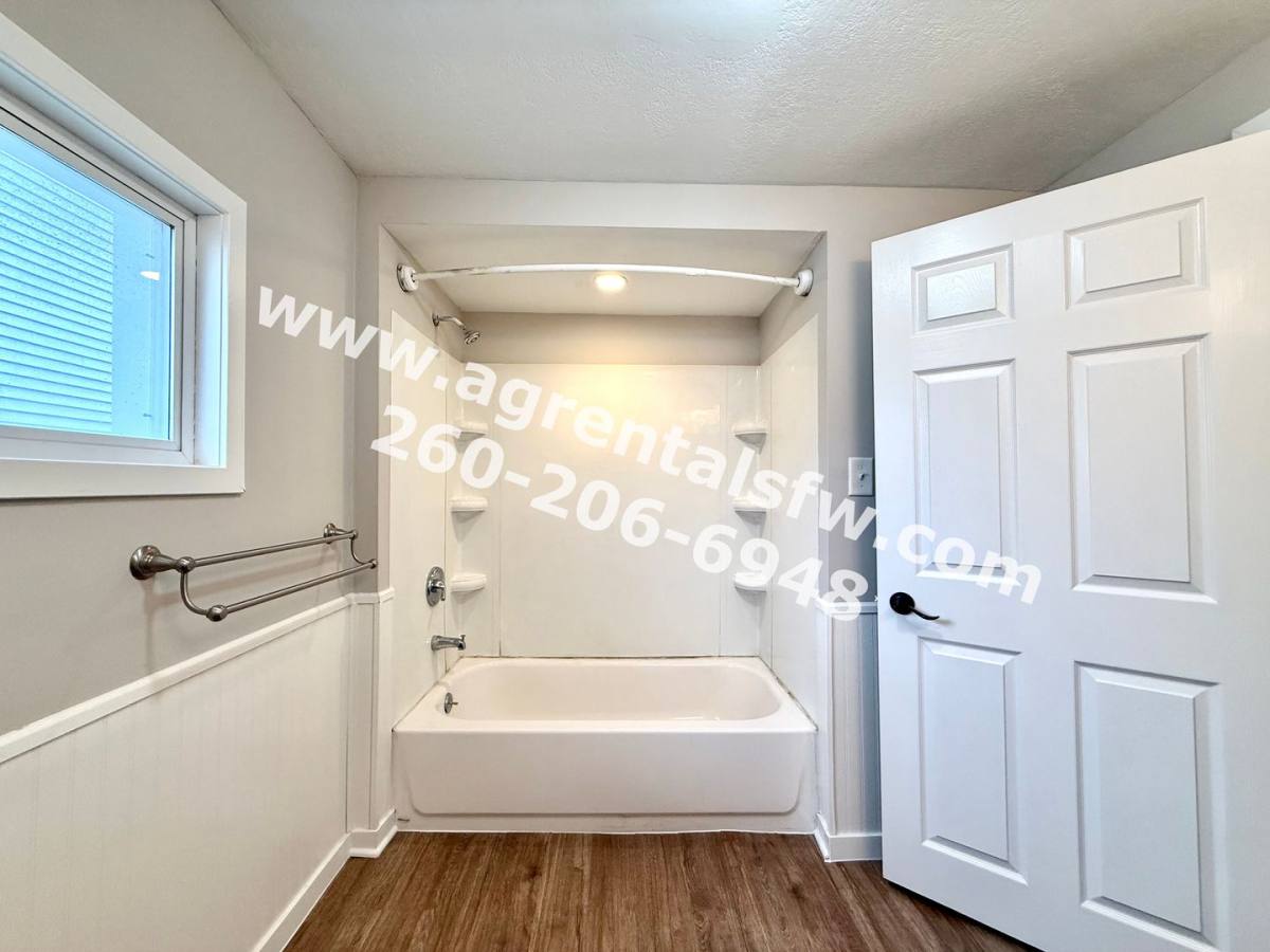 Apartment for rent at 615 S Jefferson St, Huntington, IN 46750