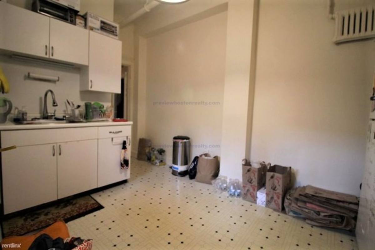 House for rent at 1667 Commonnwealthave, Brighton, MA 02135