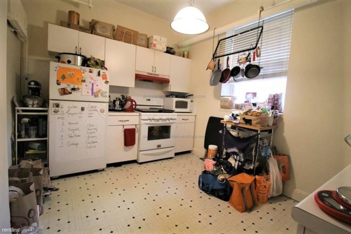 House for rent at 1667 Commonnwealthave, Brighton, MA 02135