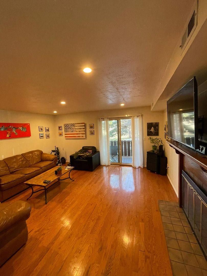 Townhouse for rent at 8060 Niwot Rd, Longmont, CO 80503