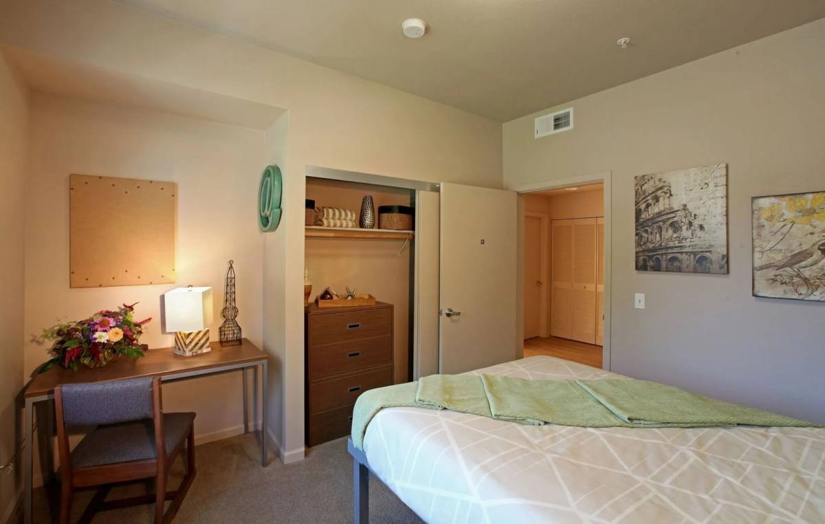 Apartment for rent at 1440 Wakeforest Dr, Davis, CA 95616