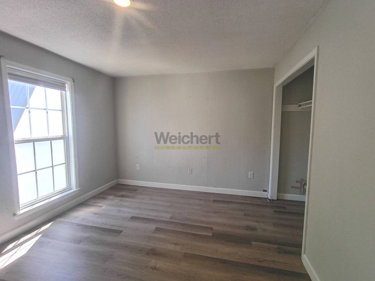 Apartment for rent at 108 N 7th St, Paragould, AR 72450