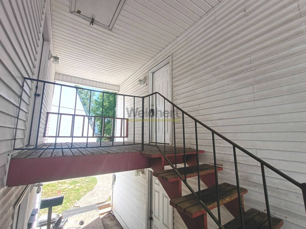 Apartment for rent at 108 N 7th St, Paragould, AR 72450