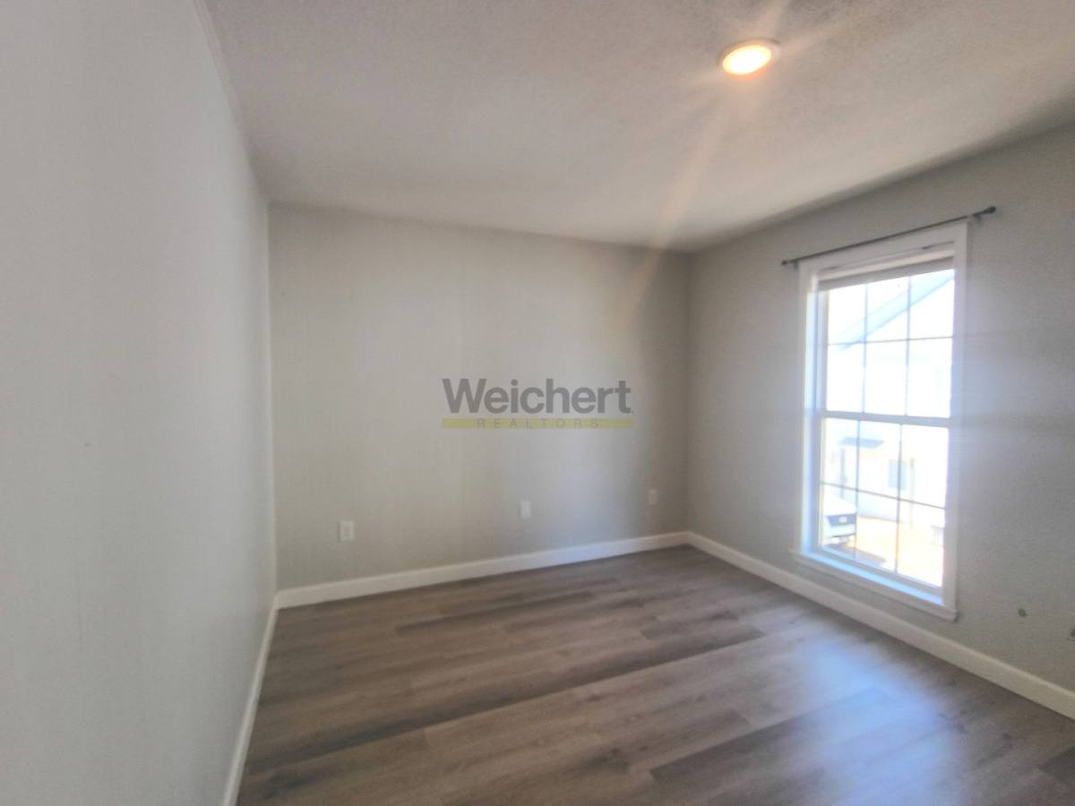 Apartment for rent at 108 N 7th St, Paragould, AR 72450