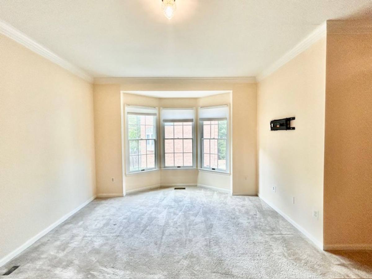 Townhouse for rent at 7503 Westmore Dr, Springfield, VA 22150