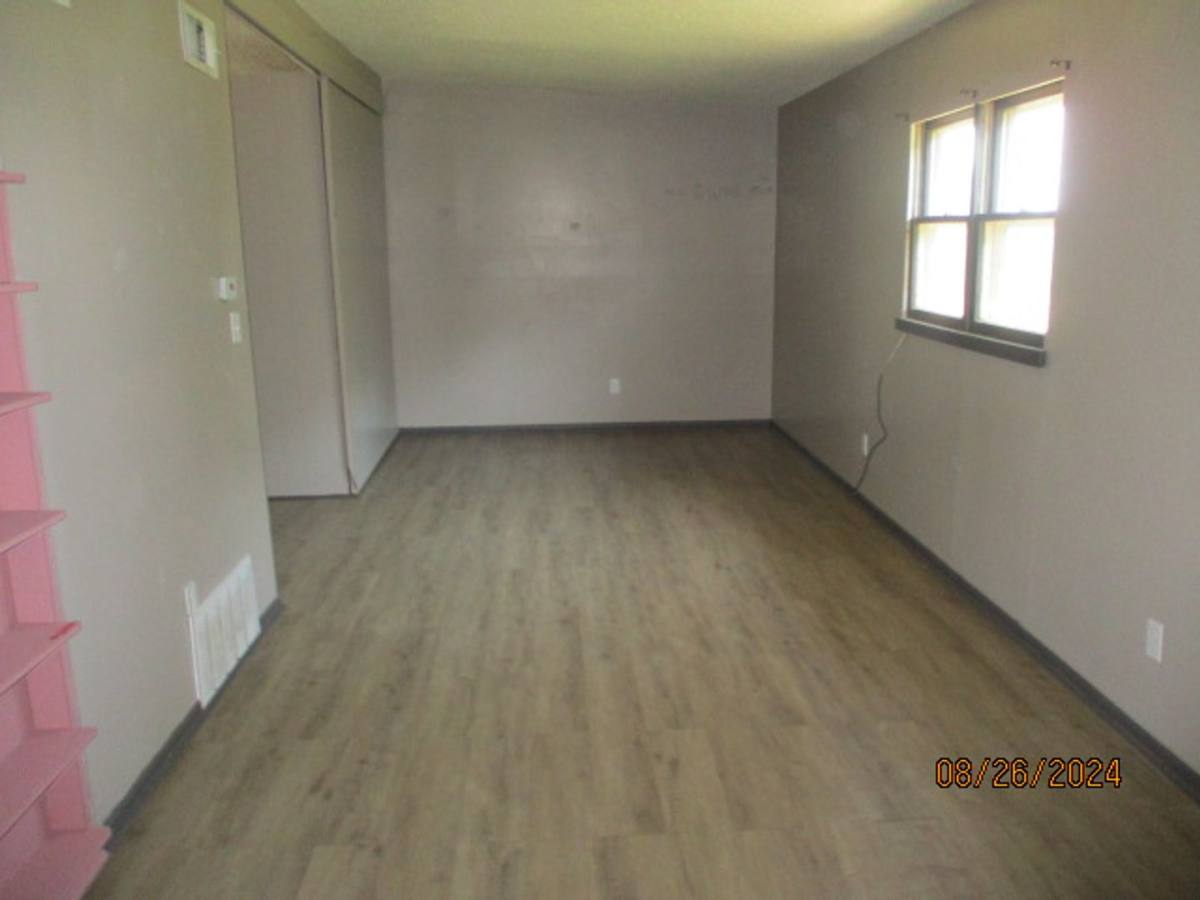 Apartment for rent at 516 SE 6th #2, Abilene, KS 67410