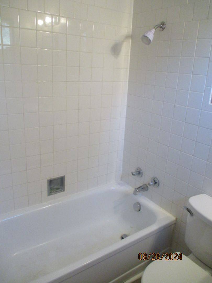 Apartment for rent at 516 SE 6th #2, Abilene, KS 67410