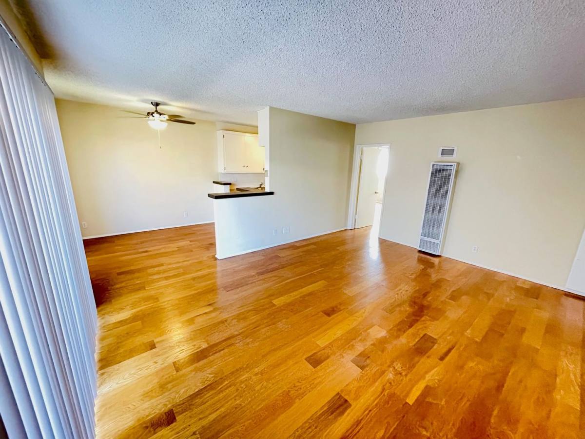 Apartment for rent at 3432-3438 Mentone Ave, Los Angeles, CA 90034