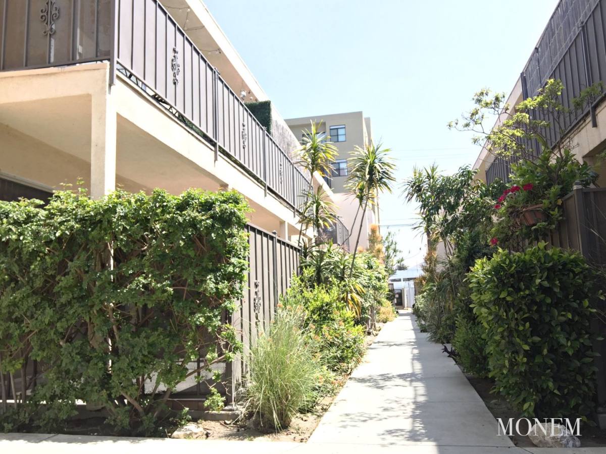 Apartment for rent at 3432-3438 Mentone Ave, Los Angeles, CA 90034