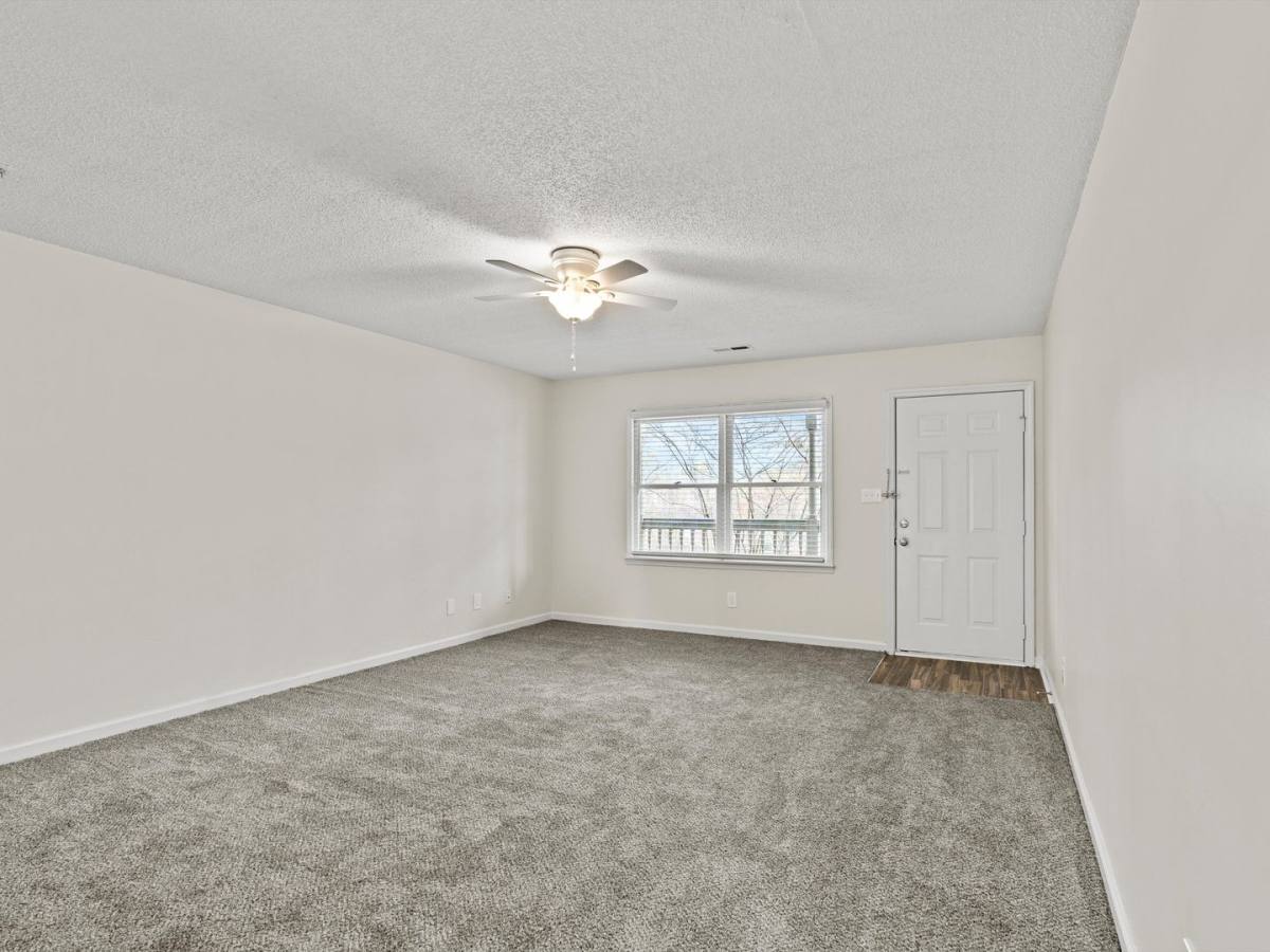 Apartment for rent at 1806 Runnymead Ave SW #302B, Decatur, AL 35601