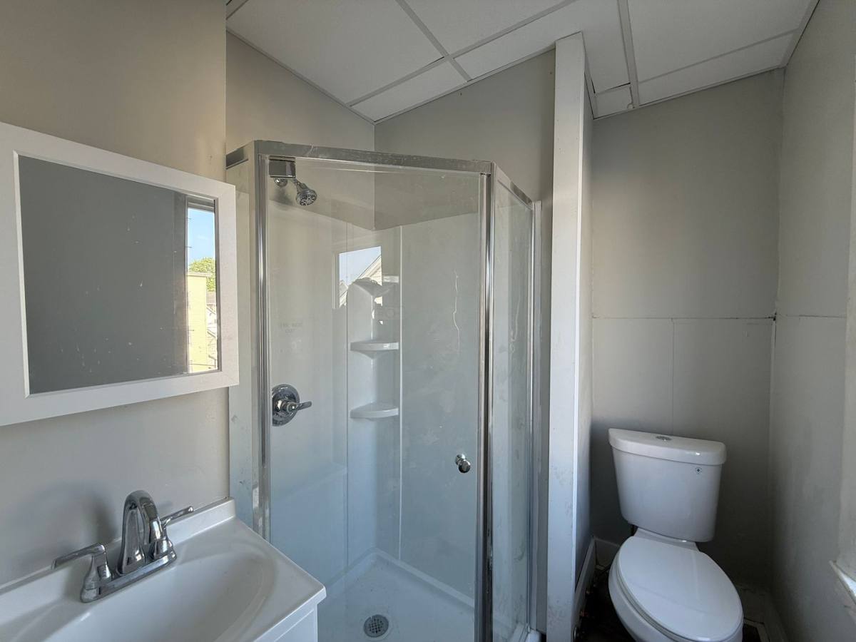 Apartment for rent at 312 -314 Lake Ave, Manchester, NH 03103