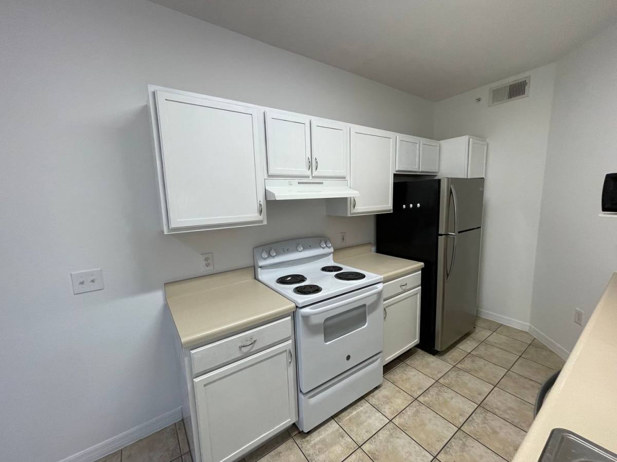 Condo for rent at 7915 Preserve Circle, Naples, FL 34119