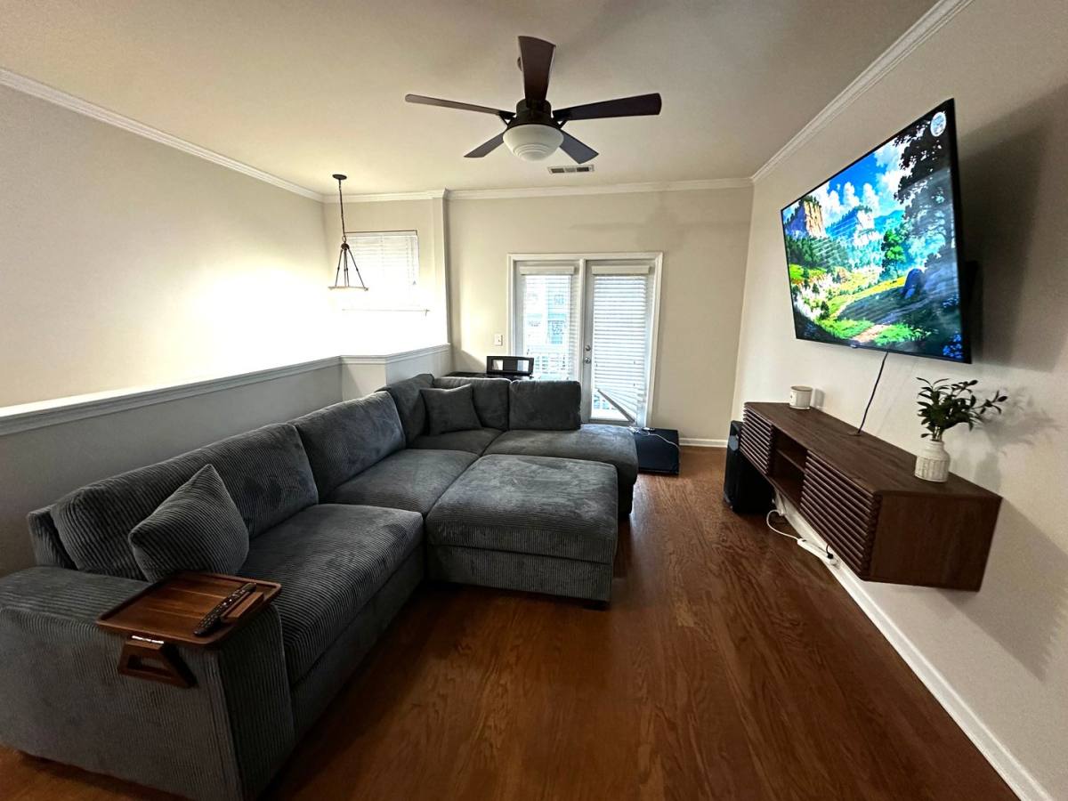 Townhouse for rent at 1481 Liberty Parkway NW, Atlanta, GA 30318