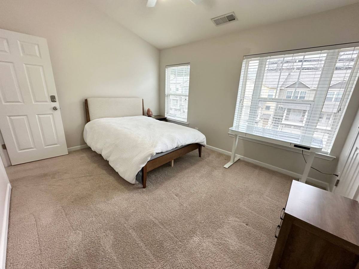 Townhouse for rent at 1481 Liberty Parkway NW, Atlanta, GA 30318
