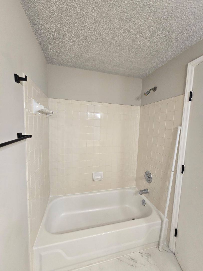 Apartment for rent at 1614 Arlyn Circle, Charlotte, NC 28213