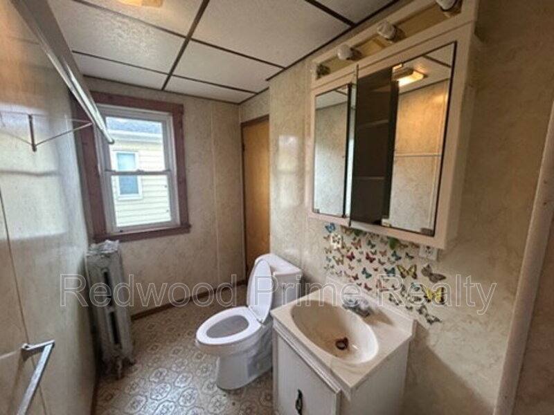 Apartment for rent at 645 Coleman Ave #1, Johnstown, PA 15902