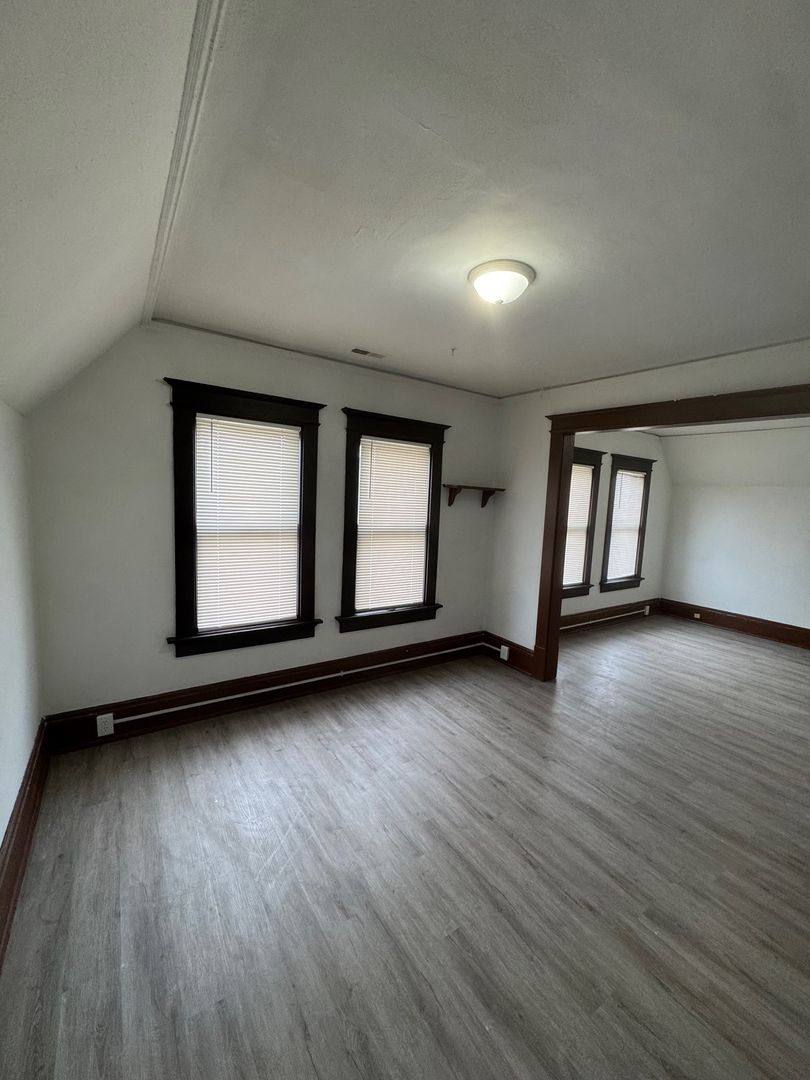 Apartment for rent at 2966 N 9th St, Milwaukee, WI 53206