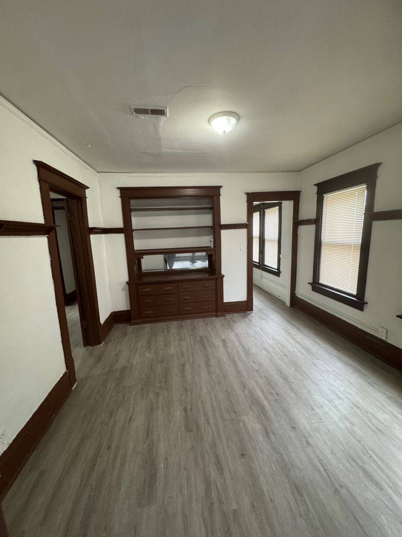 Apartment for rent at 2966 N 9th St, Milwaukee, WI 53206
