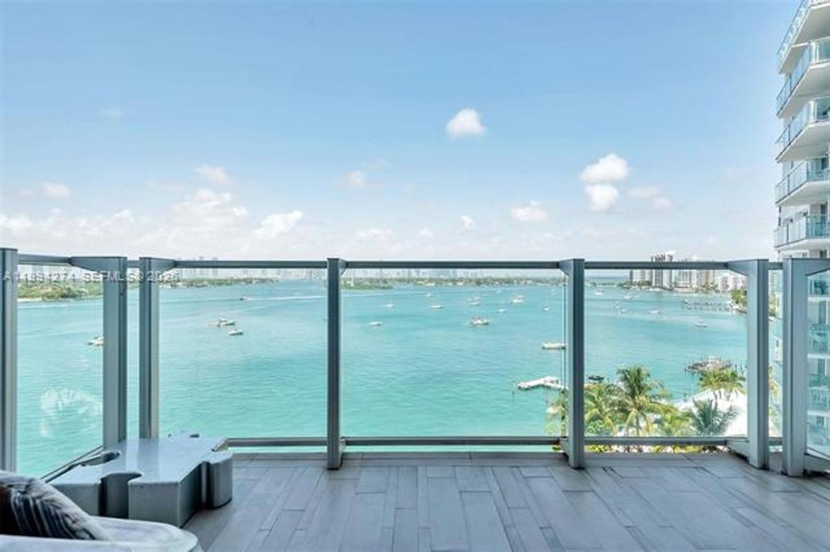 Apartment for rent at 1100 W Ave, Miami Beach, FL 33139