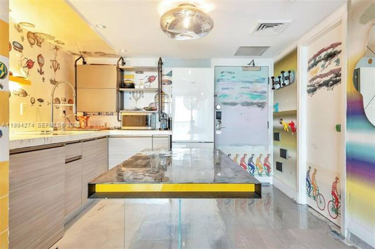 Apartment for rent at 1100 W Ave, Miami Beach, FL 33139