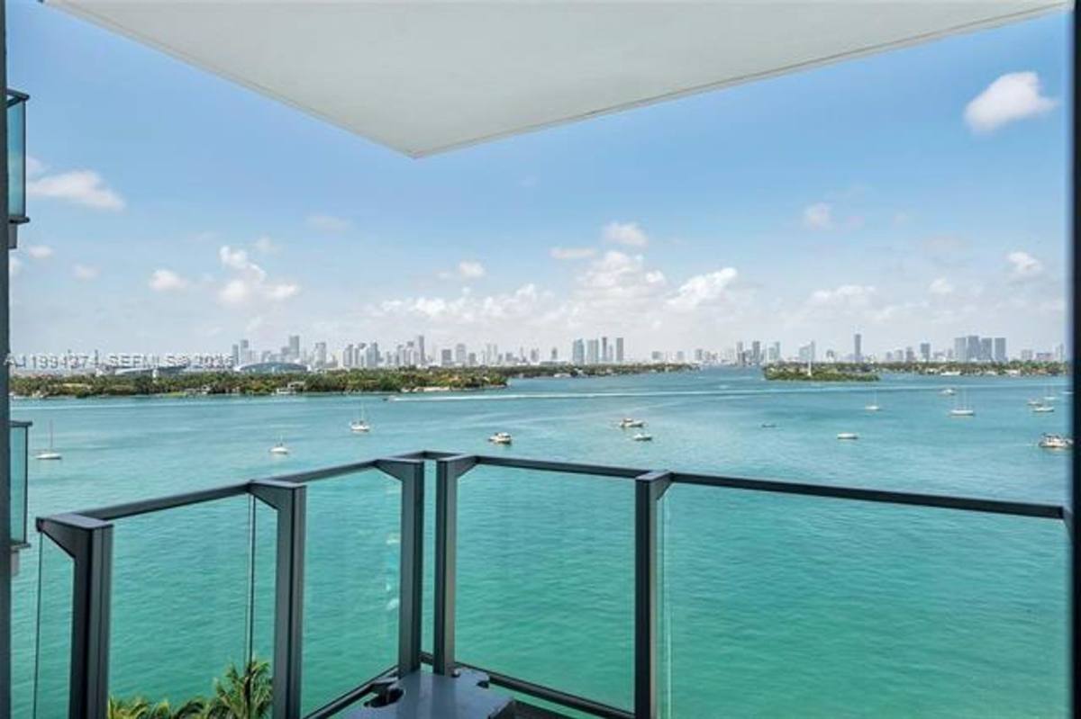 Apartment for rent at 1100 W Ave, Miami Beach, FL 33139